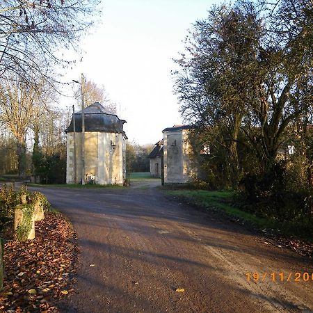 La Petite Varenne Turny Exterior photo