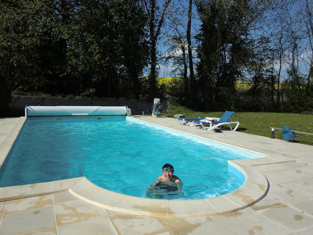 La Petite Varenne Turny Exterior photo