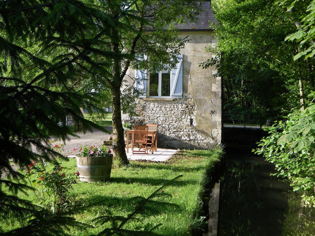 La Petite Varenne Turny Exterior photo