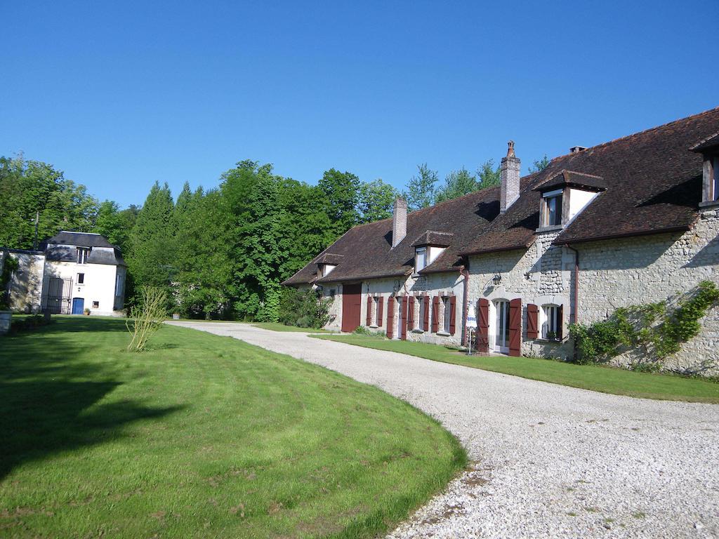 La Petite Varenne Turny Exterior photo